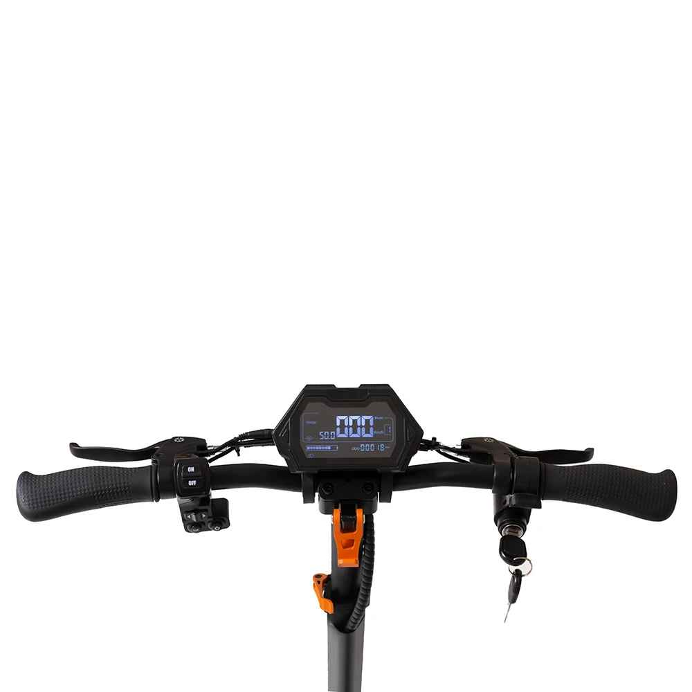  Närbild av styret med LED-display och kontrollpanel på KuKirin G2 Pro elscooter