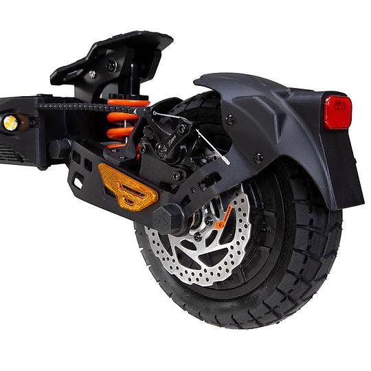 Elegant elscooter med imponerande räckvidd för den exklusiva stadspendlingen.